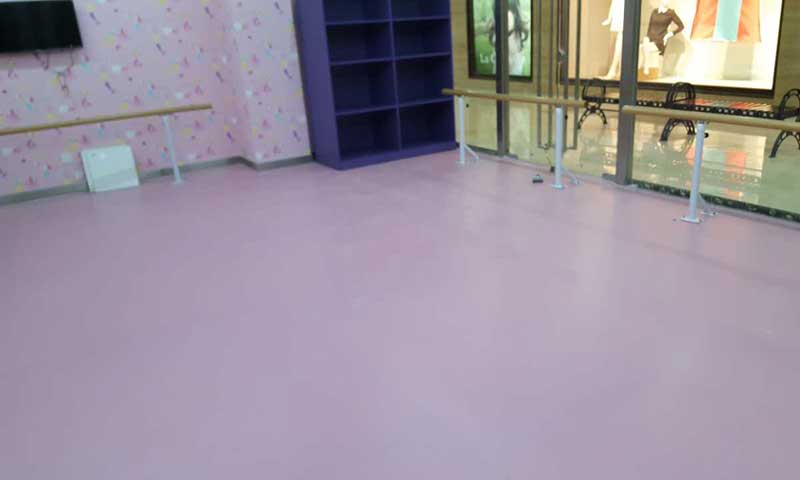 舞蹈地胶之所以适合做建筑材料的特性以及保养